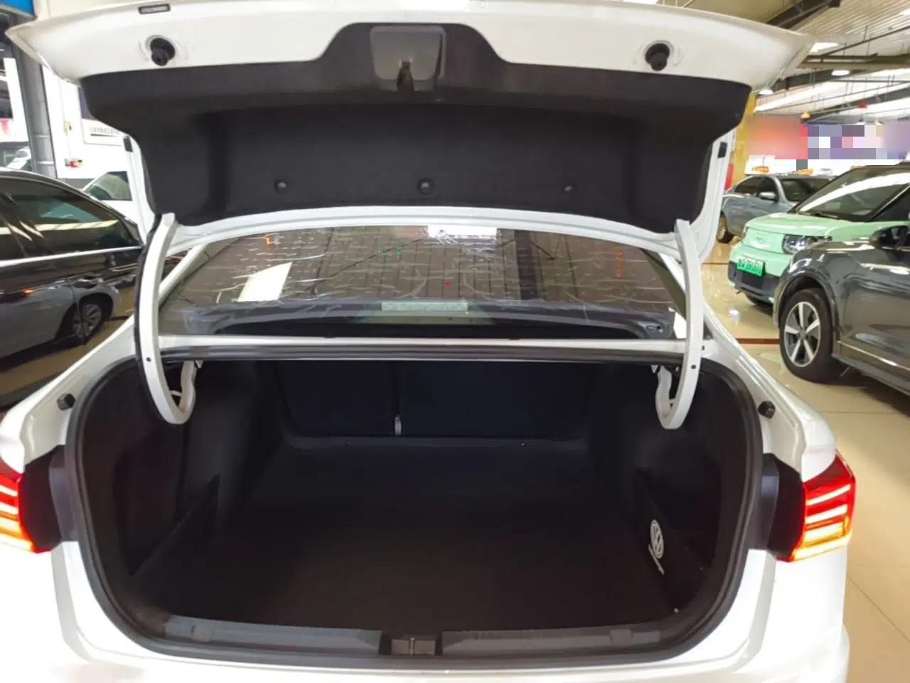 Volkswagen Bora 2019 Revised Version 1.5L Automatic Fashionable Style China VI — миниатюра 22