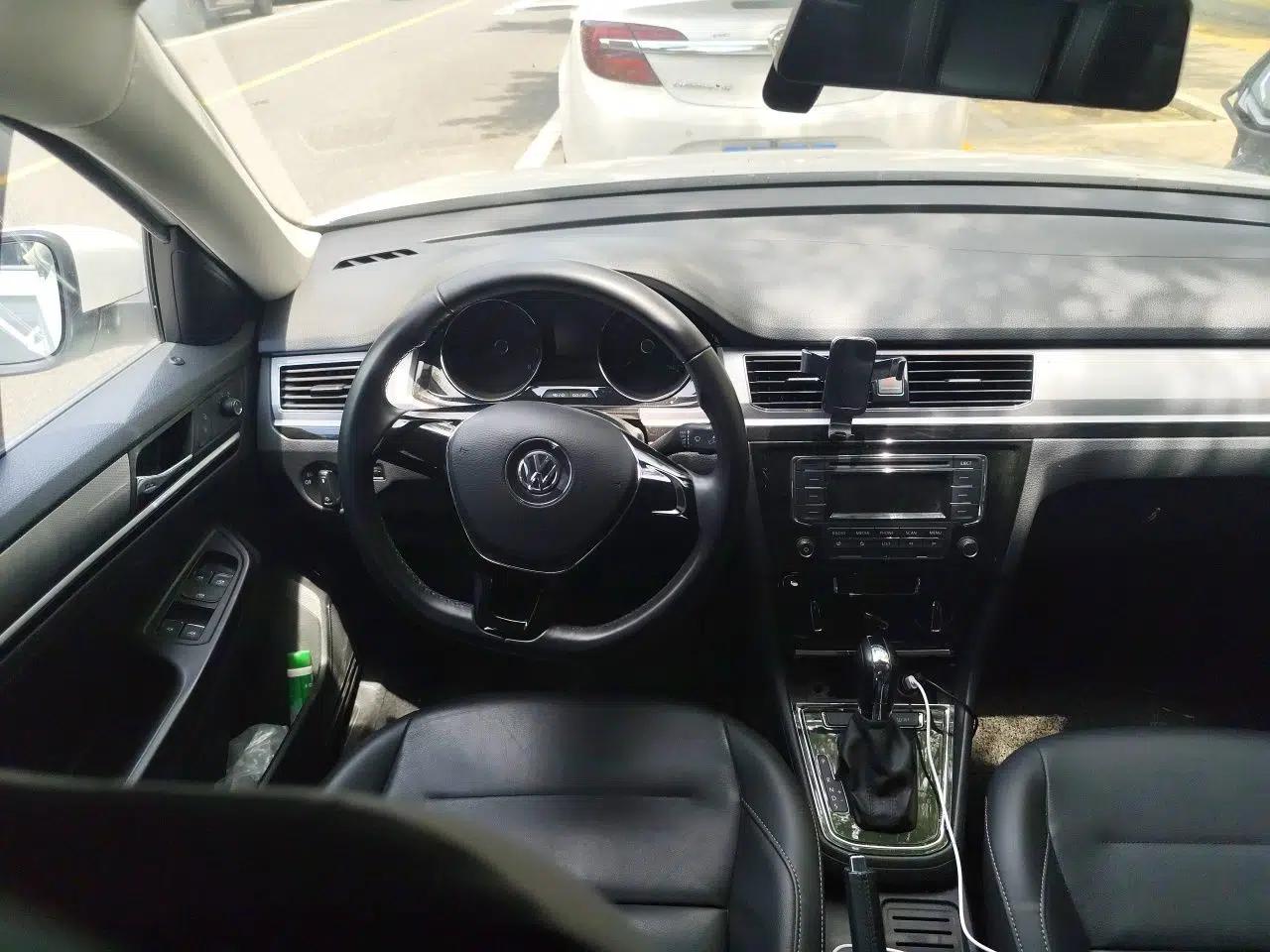 Volkswagen Bora 2016 1.6L Automatic Comfort Model — миниатюра 10