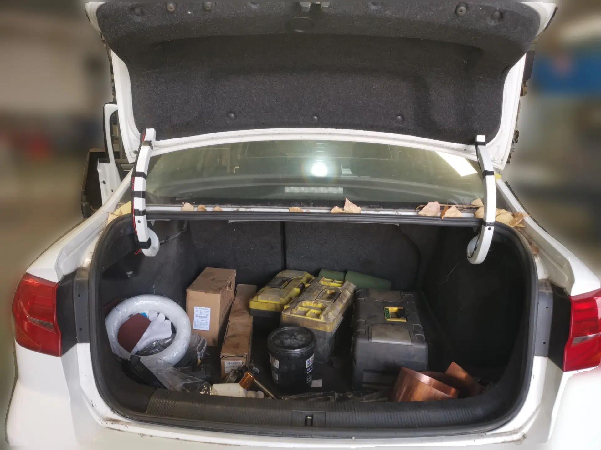 Volkswagen Bora 2016 1.6L Manual Comfort Model — миниатюра 19