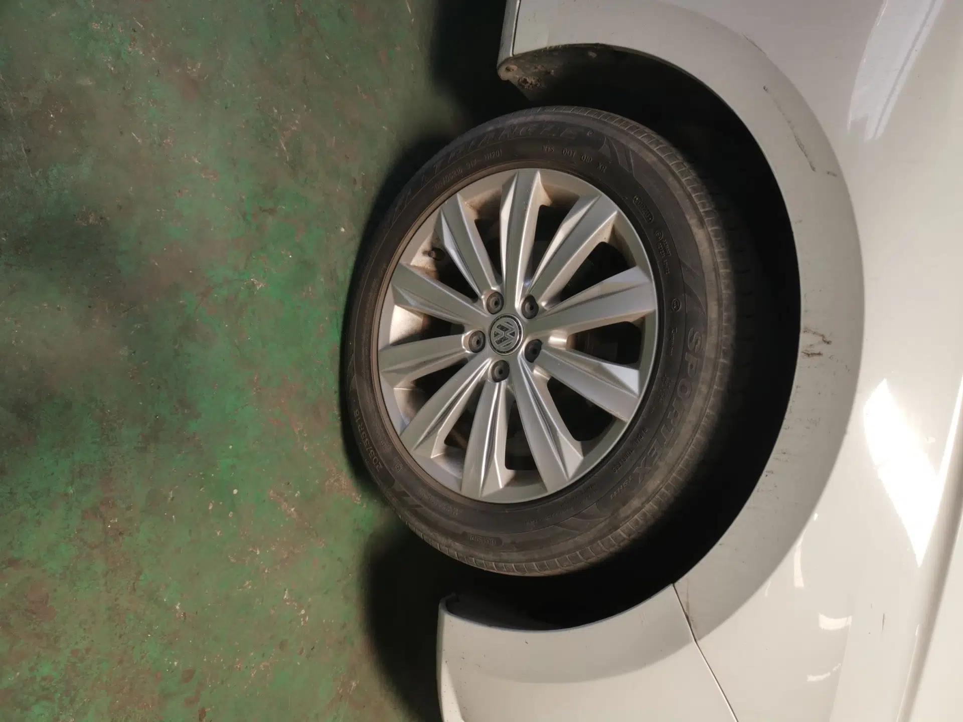 Volkswagen Bora 2016 1.6L Manual Comfort Model — миниатюра 8