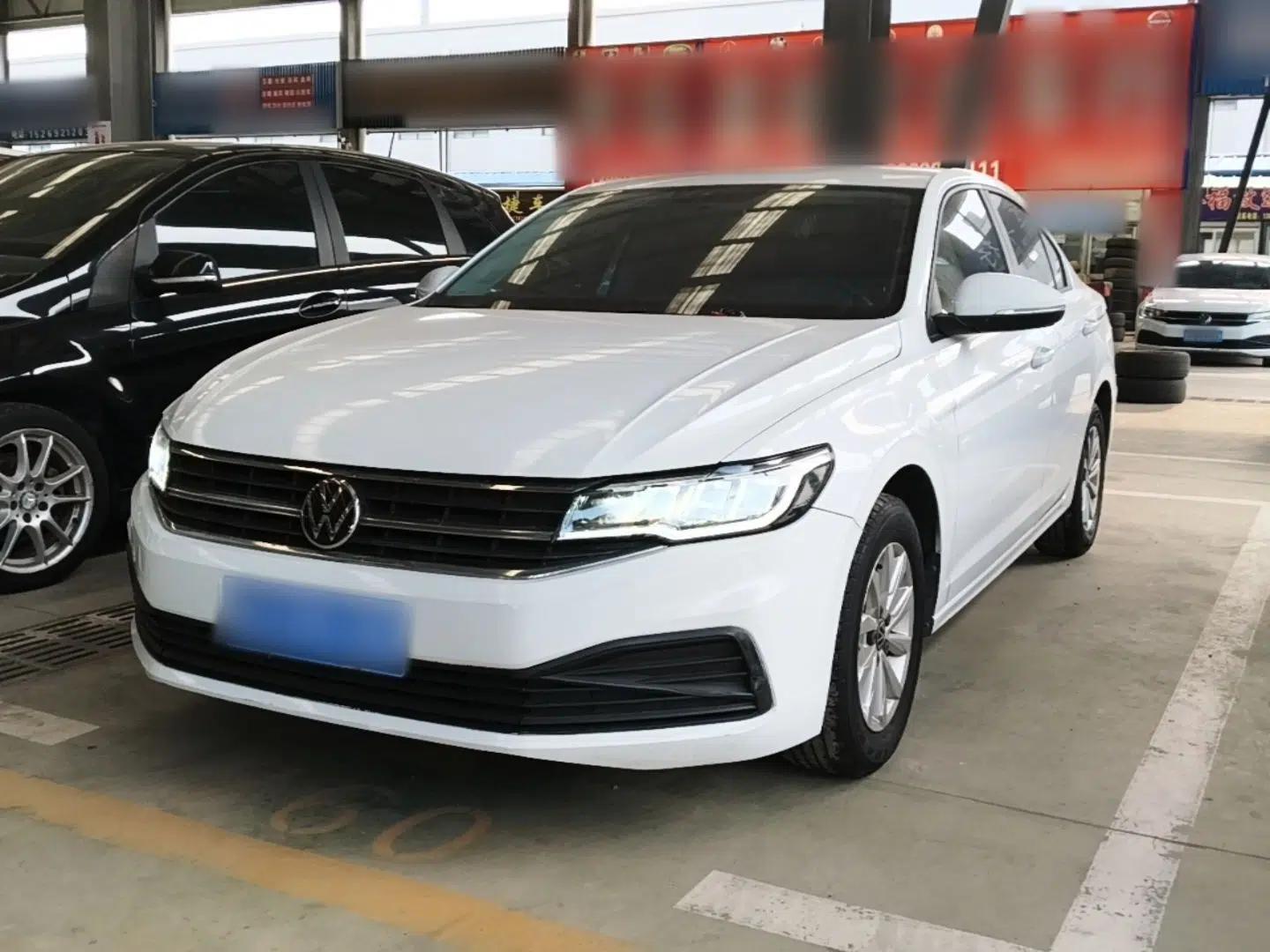 Volkswagen Bora 2021 1.5L Automatic Fashionable Smart Connectivity Version — миниатюра 1