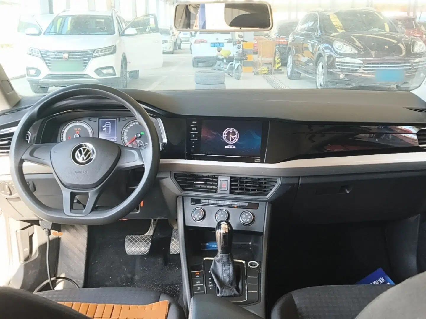 Volkswagen Bora 2021 1.5L Automatic Fashionable Smart Connectivity Version — миниатюра 12