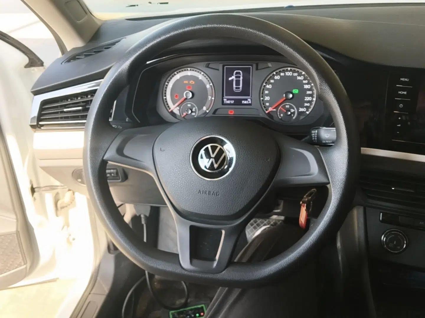 Volkswagen Bora 2021 1.5L Automatic Fashionable Smart Connectivity Version — миниатюра 13