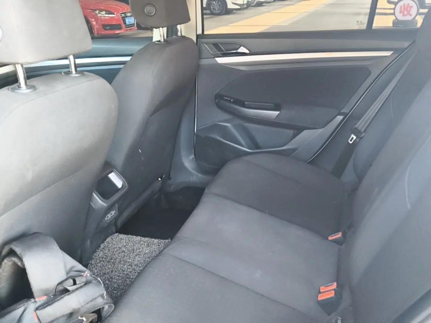 Volkswagen Bora 2021 1.5L Automatic Fashionable Smart Connectivity Version — миниатюра 20