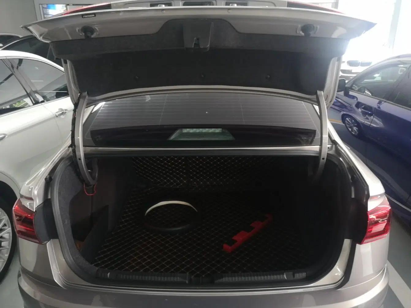 Volkswagen Bora 2019 1.5L Automatic Elite Version — миниатюра 22