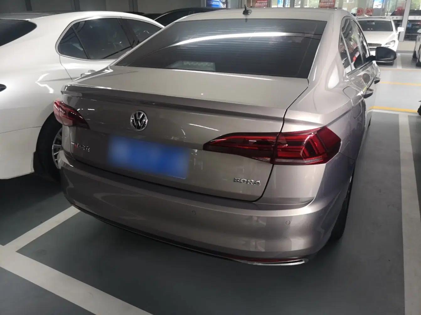 Volkswagen Bora 2019 1.5L Automatic Elite Version — миниатюра 6