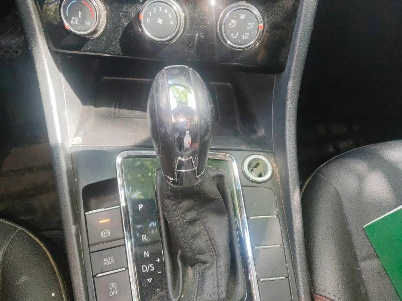 Volkswagen Bora 2021 1.5L Automatic Comfort Smart Connect Edition — миниатюра 14