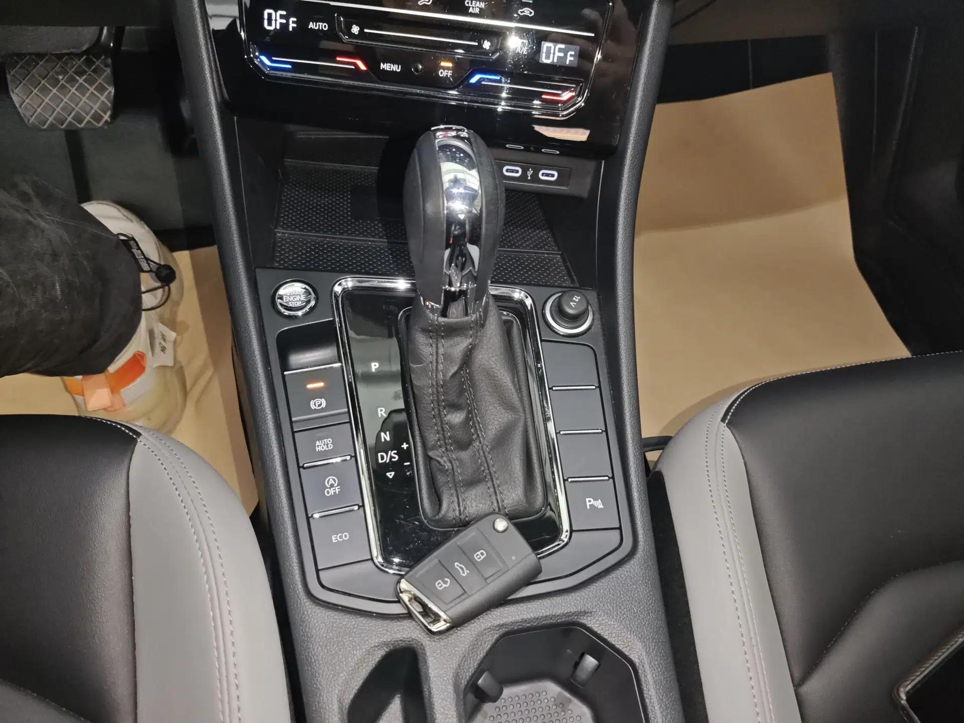 Volkswagen Bora 2023 300TSI DSG Prestige Edition — миниатюра 21
