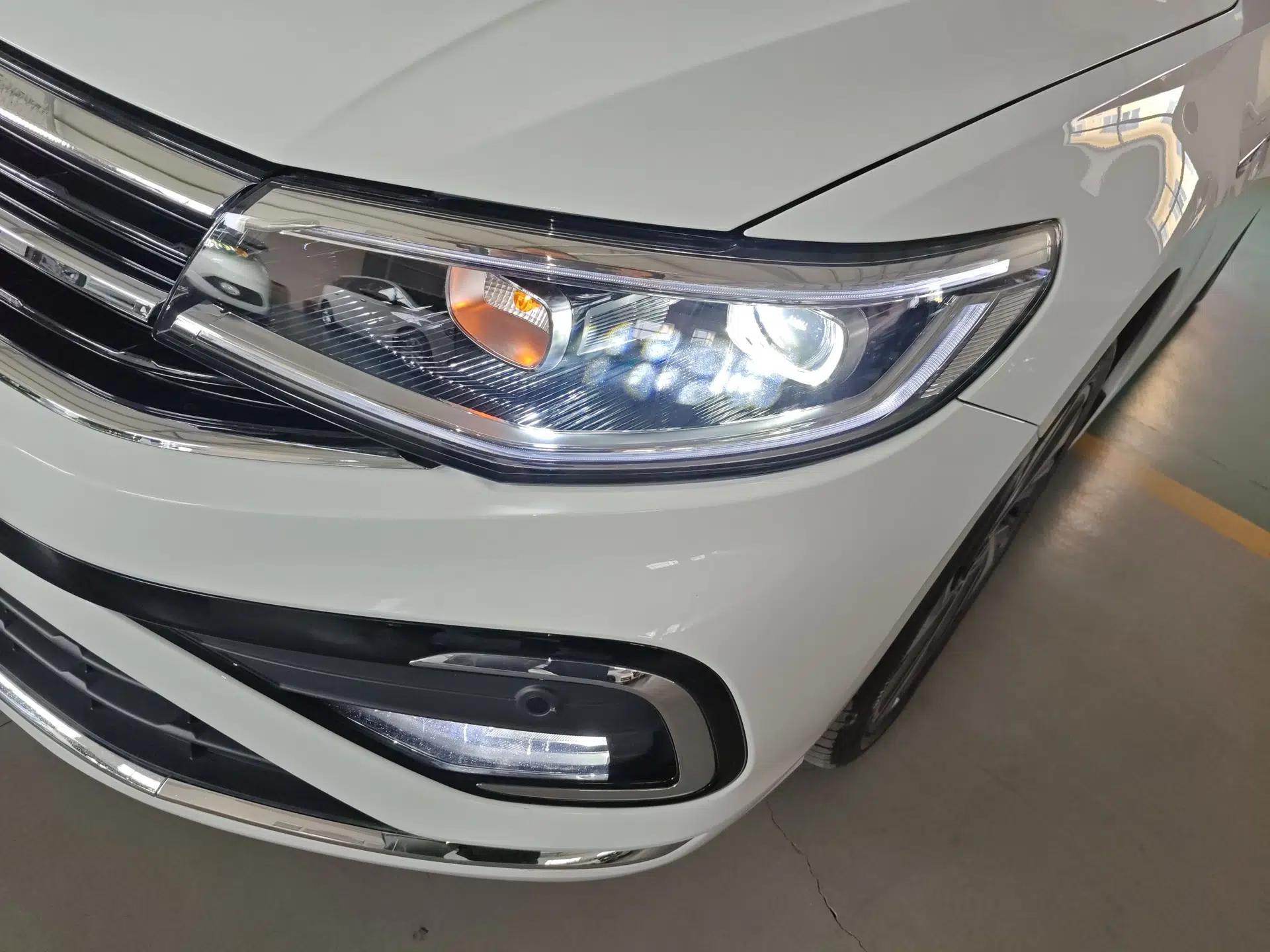 Volkswagen Bora 2023 300TSI DSG Prestige Edition — миниатюра 8