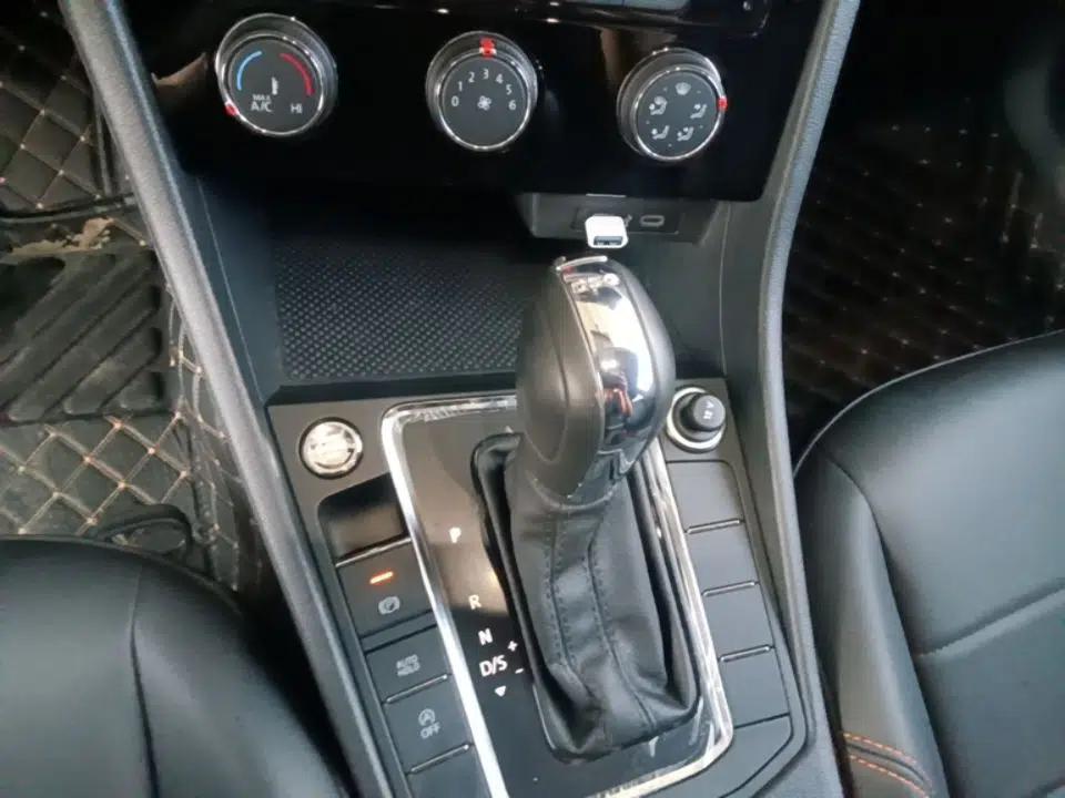 Volkswagen Bora 2025 200TSI DSG Enjoy Driving Navigation Edition — миниатюра 16