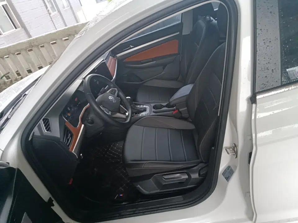 Volkswagen Bora 2025 200TSI DSG Enjoy Driving Navigation Edition — миниатюра 17