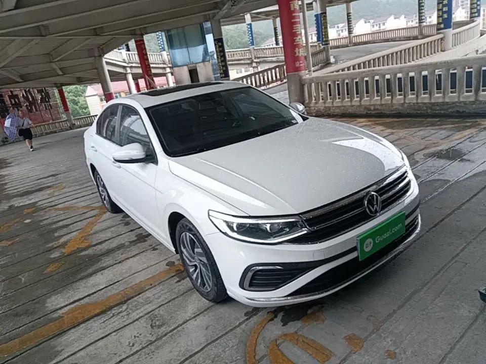 Volkswagen Bora 2025 200TSI DSG Enjoy Driving Navigation Edition — миниатюра 3