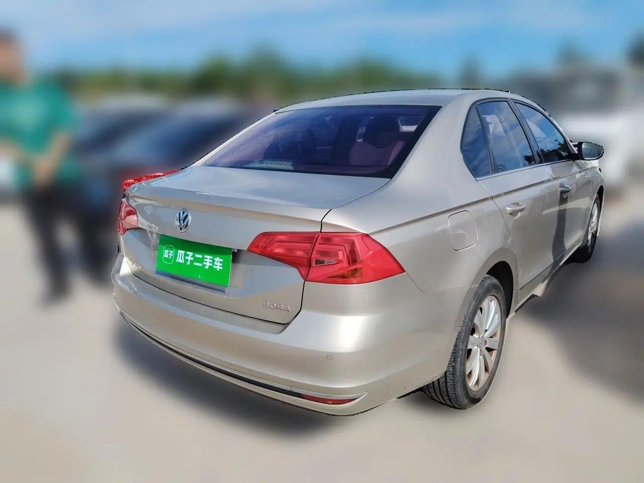 Volkswagen Bora 2018 1.5L Automatic Comfort Model — миниатюра 6