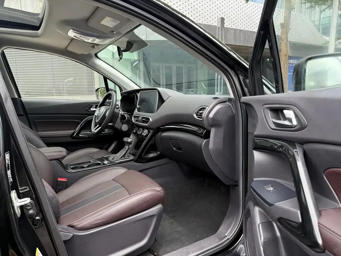 Trumpchi GS4 2018 235T Automatic 2WD Luxury Intelligent Edition — миниатюра 14