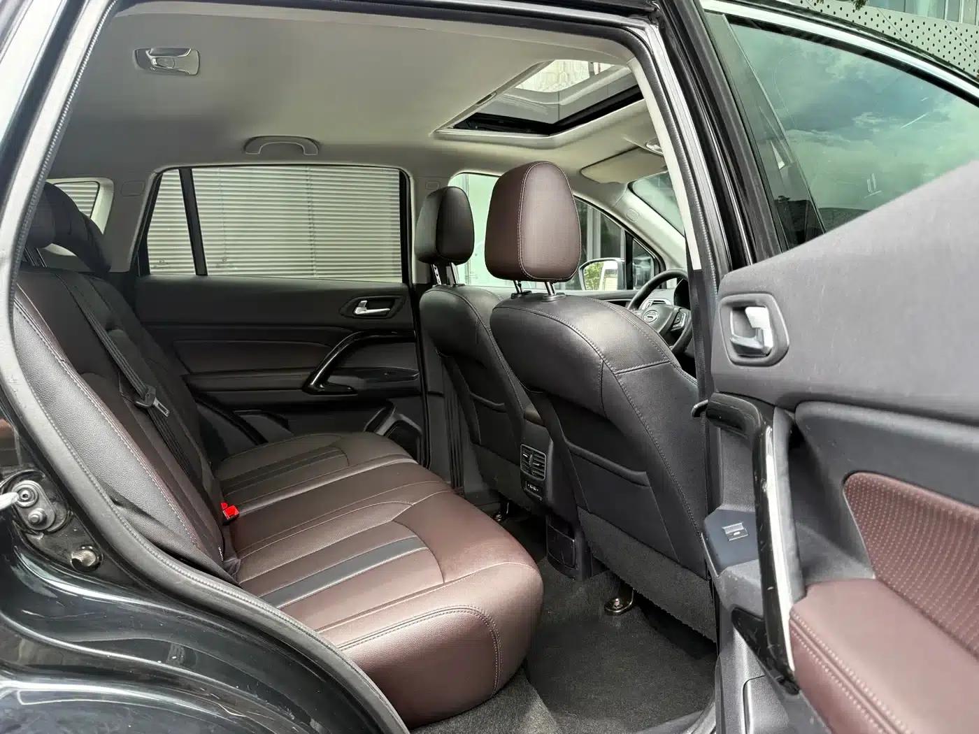 Trumpchi GS4 2018 235T Automatic 2WD Luxury Intelligent Edition — миниатюра 15