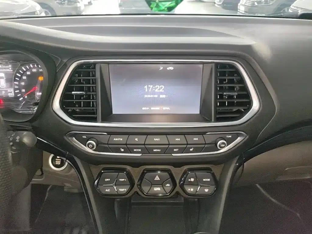 Trumpchi GS4 2015 200T G-DCT Luxury Edition — миниатюра 13