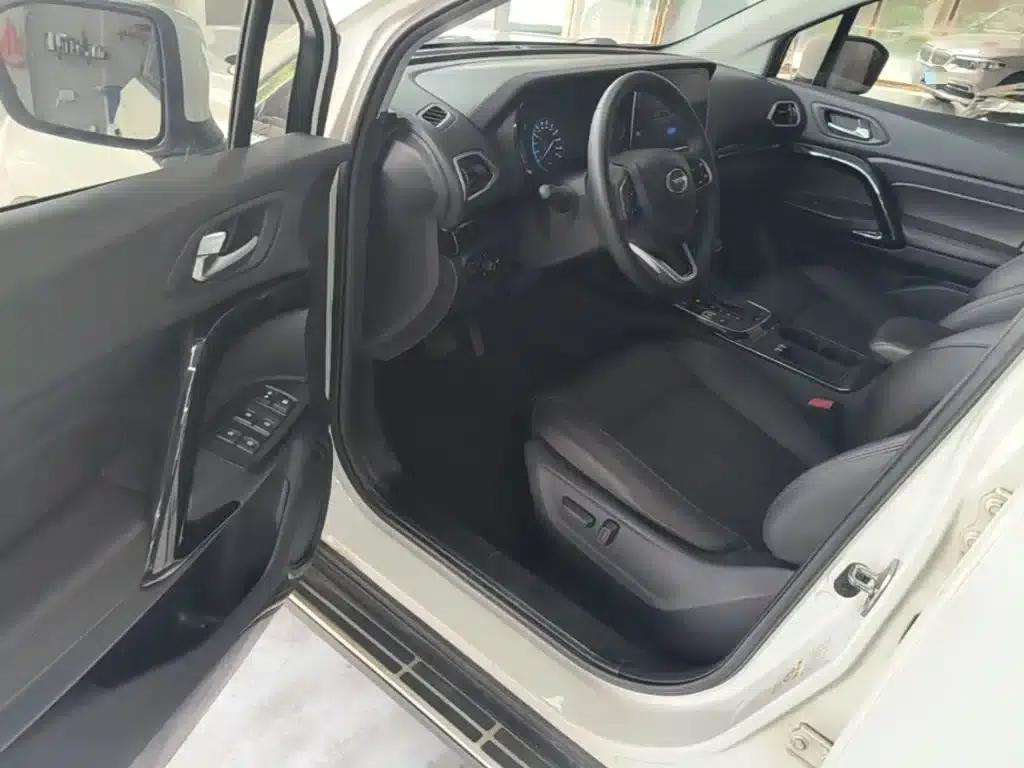 Trumpchi GS4 2018 235T Automatic 2WD Luxury Intelligent Connectivity Millionth Anniversary Edition — миниатюра 16