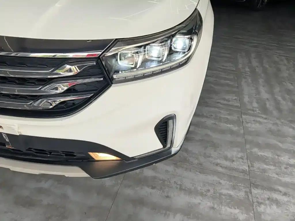 Trumpchi GS4 2018 235T Automatic 2WD Luxury Intelligent Connectivity Millionth Anniversary Edition — миниатюра 24