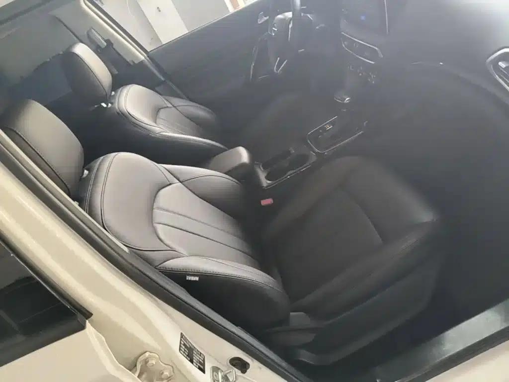 Trumpchi GS4 2018 235T Automatic 2WD Luxury Intelligent Connectivity Millionth Anniversary Edition — миниатюра 25
