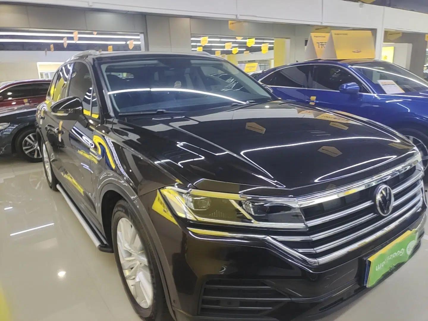Volkswagen Touareg 2021 2.0 TSI Flagship Special Edition — миниатюра 3