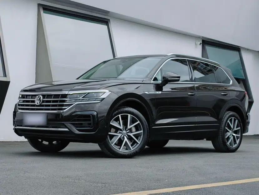 Volkswagen Touareg 2020 3.0 TSI Luxury Edition China VI — миниатюра 1