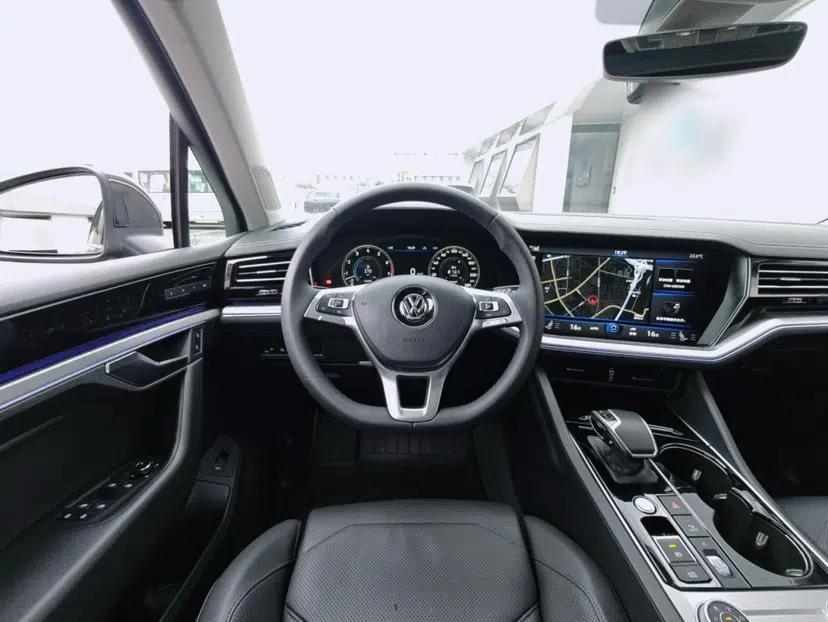 Volkswagen Touareg 2020 3.0 TSI Luxury Edition China VI — миниатюра 19