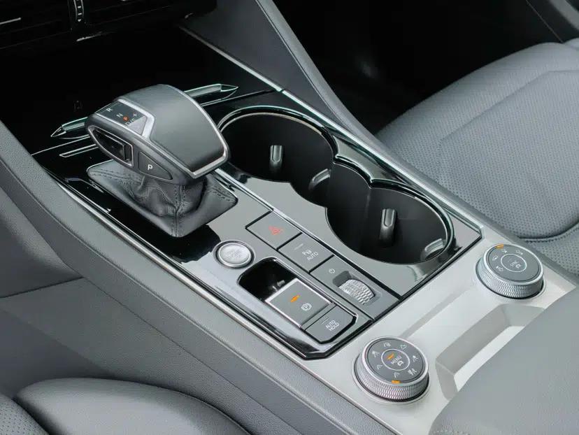 Volkswagen Touareg 2020 3.0 TSI Luxury Edition China VI — миниатюра 22