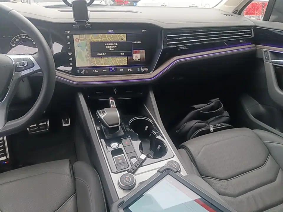 Volkswagen Touareg 2019 3.0 TSI RuiFeng Edition China VI Standard — миниатюра 15