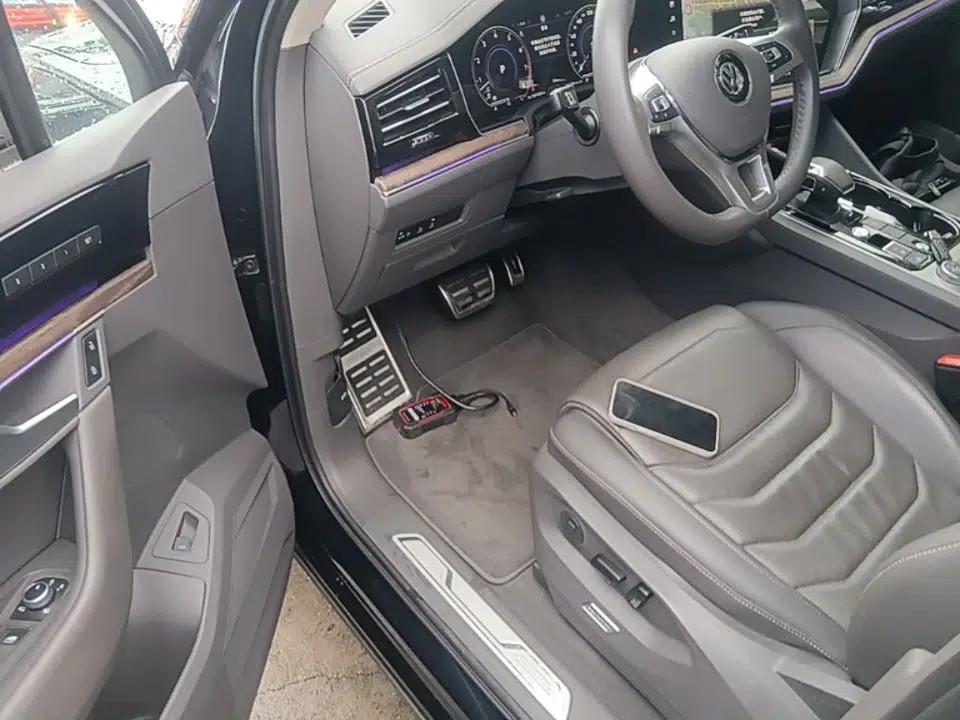 Volkswagen Touareg 2019 3.0 TSI RuiFeng Edition China VI Standard — миниатюра 18