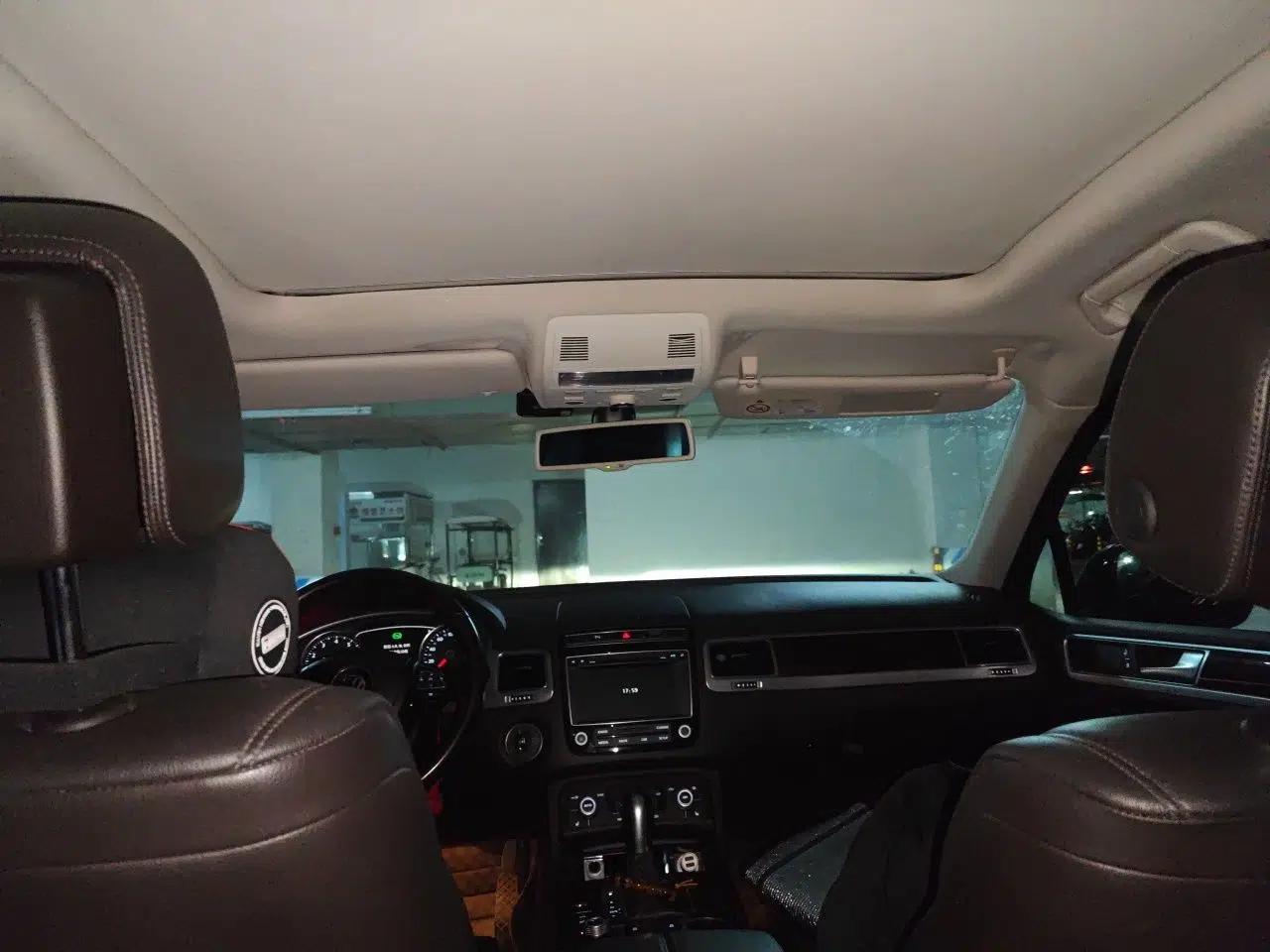 Volkswagen Touareg 2015 3.0 TSI Standard Model — миниатюра 18