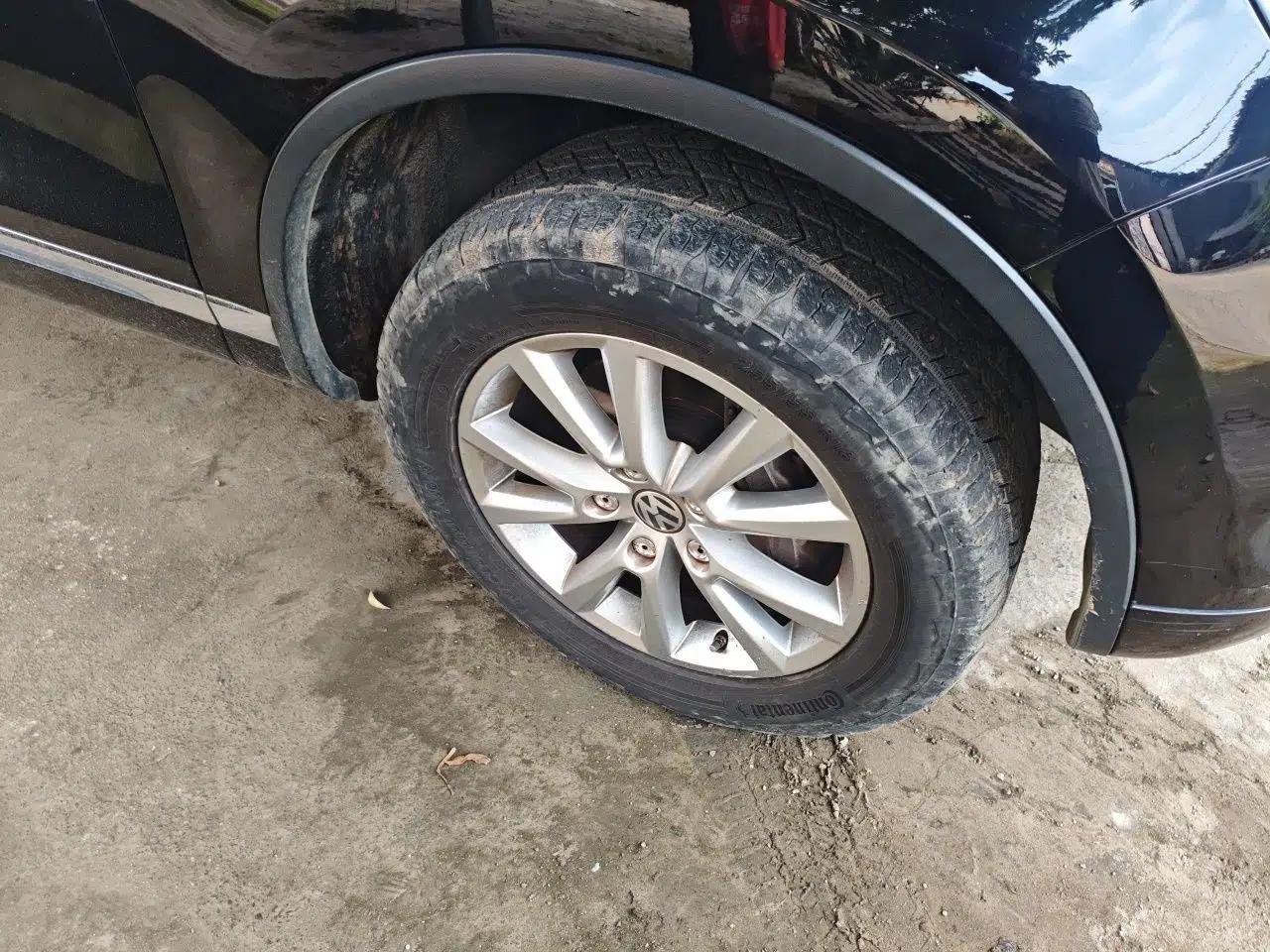 Volkswagen Touareg 2011 3.0 TSI High-End Version — миниатюра 8