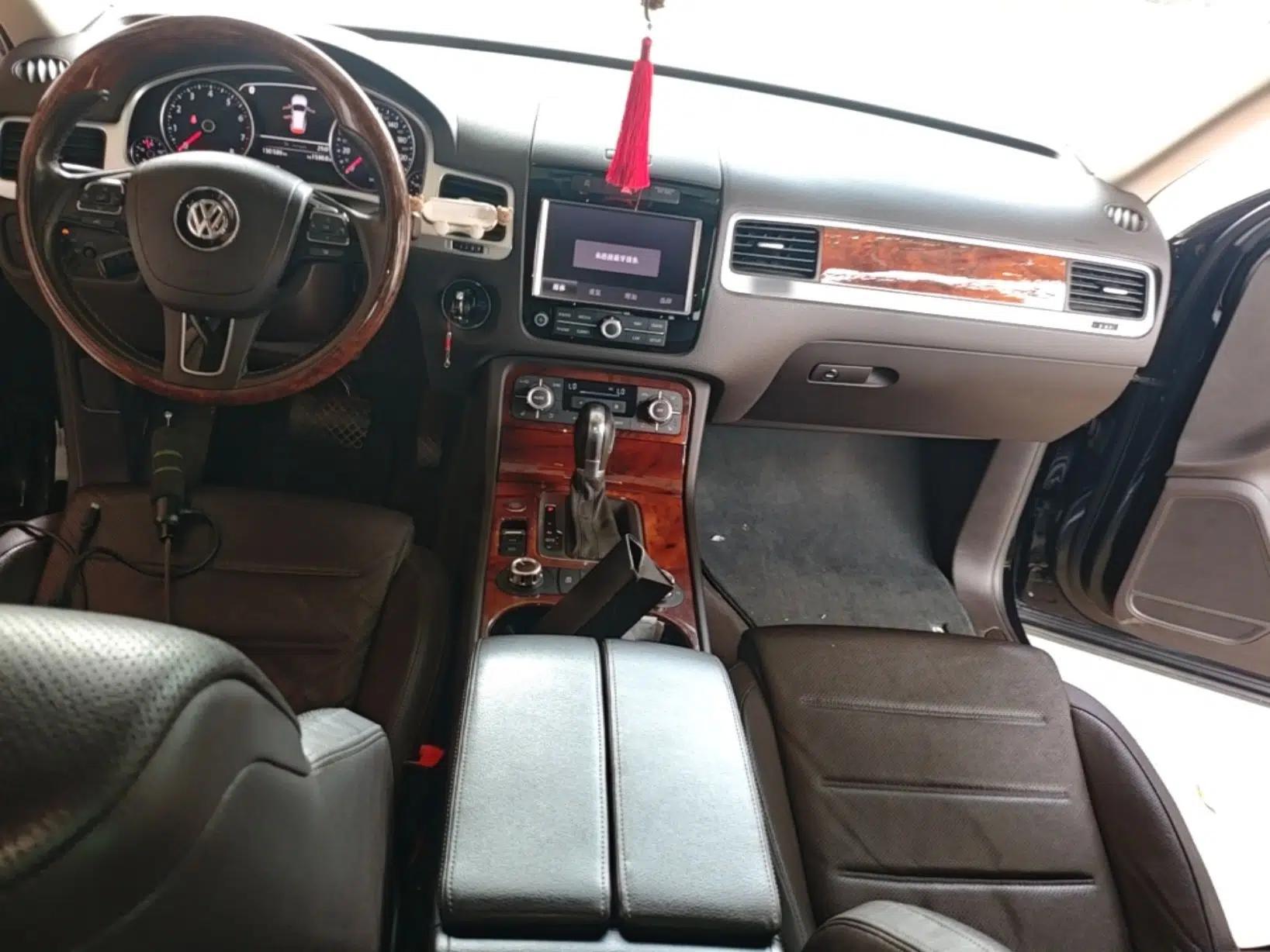 Volkswagen Touareg 2011 3.0 TSI High-End Version — миниатюра 9