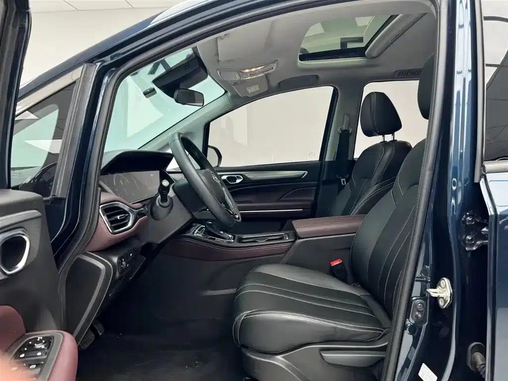 Trumpchi M6 2021 PRO 270T DCT Luxury Edition — миниатюра 18