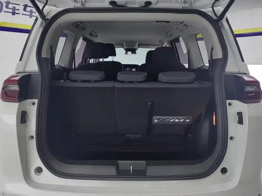Trumpchi M6 2023 PRO 270T DCT Elite Edition — миниатюра 4