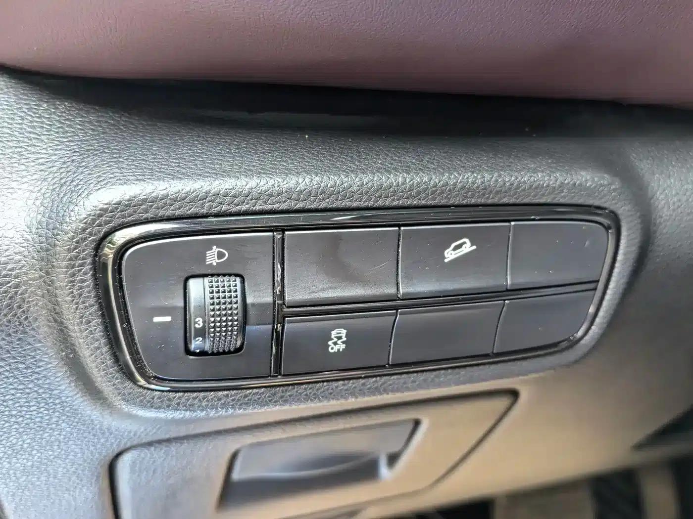 Trumpchi M6 2023 PRO 270T DCT Elite Edition — миниатюра 22