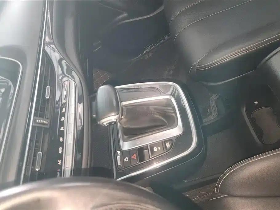 Trumpchi M6 2021 270T DCT Premium Edition (Six Seats) — миниатюра 16
