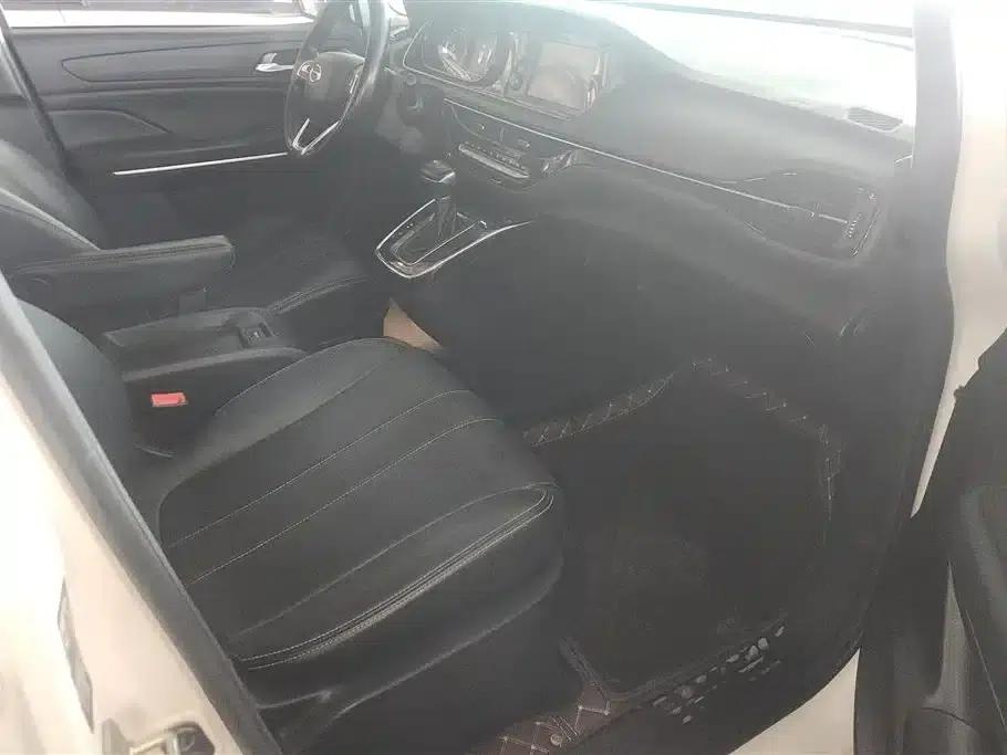 Trumpchi M6 2021 270T DCT Premium Edition (Six Seats) — миниатюра 8