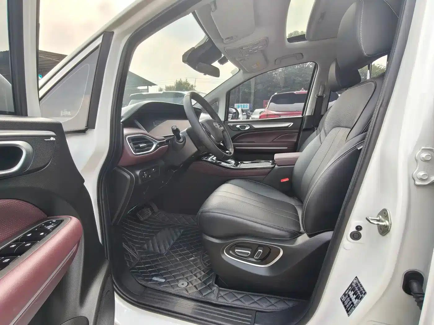 Trumpchi M6 2024 MAX 270T WDCT Premium Edition — миниатюра 4