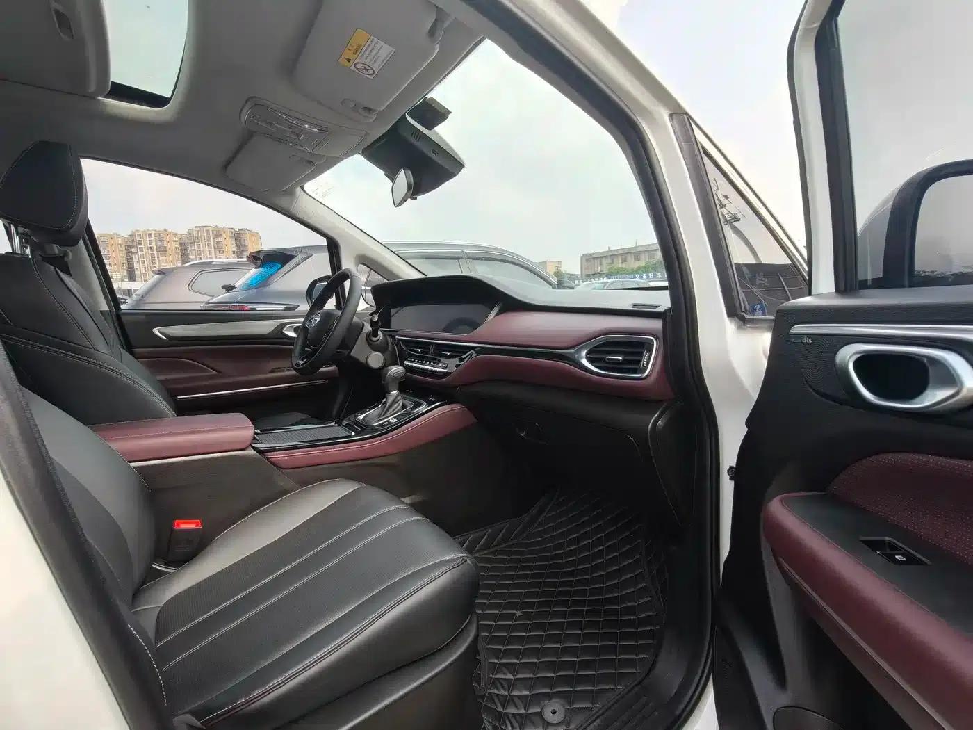 Trumpchi M6 2024 MAX 270T WDCT Premium Edition — миниатюра 6