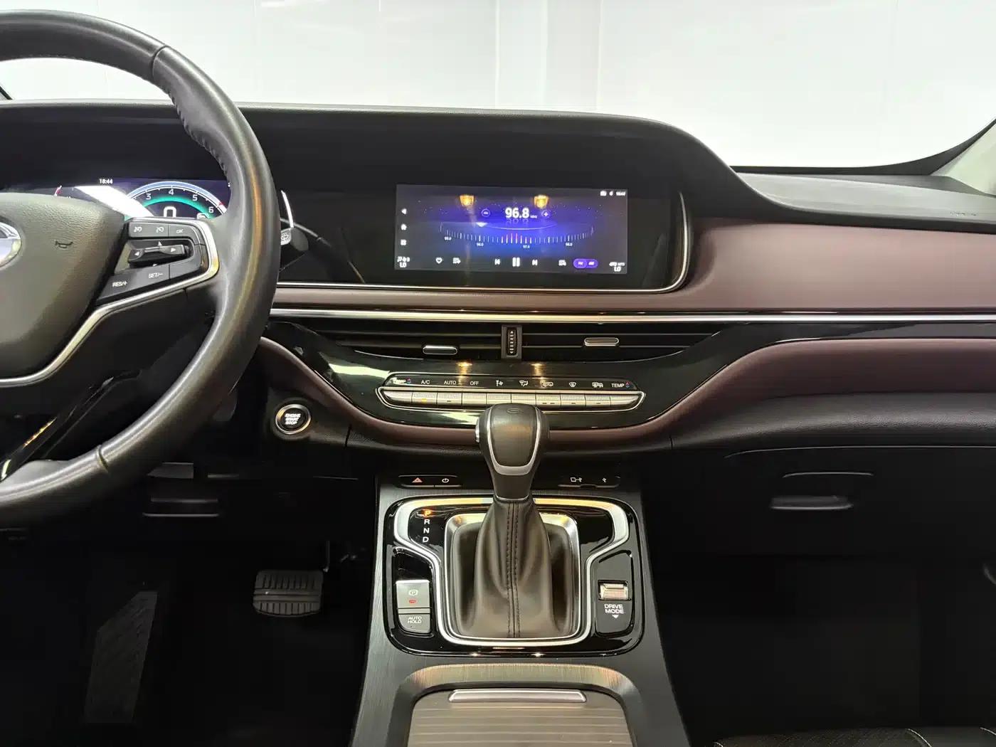Trumpchi M6 2021 PRO 270T DCT Premium Edition — миниатюра 9