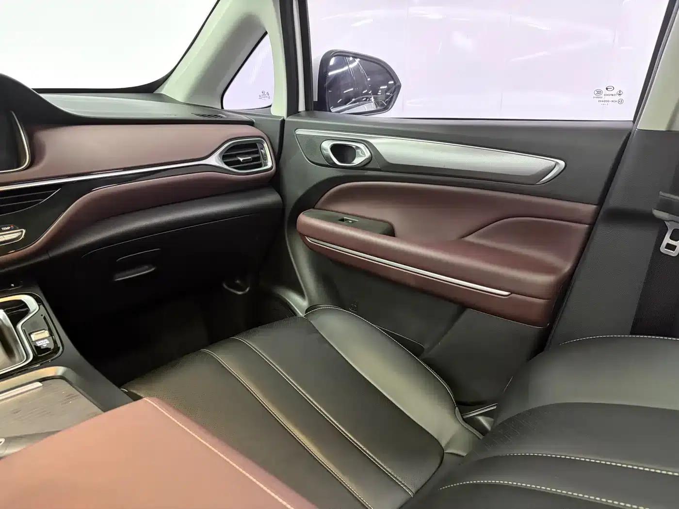 Trumpchi M6 2021 PRO 270T DCT Premium Edition — миниатюра 10