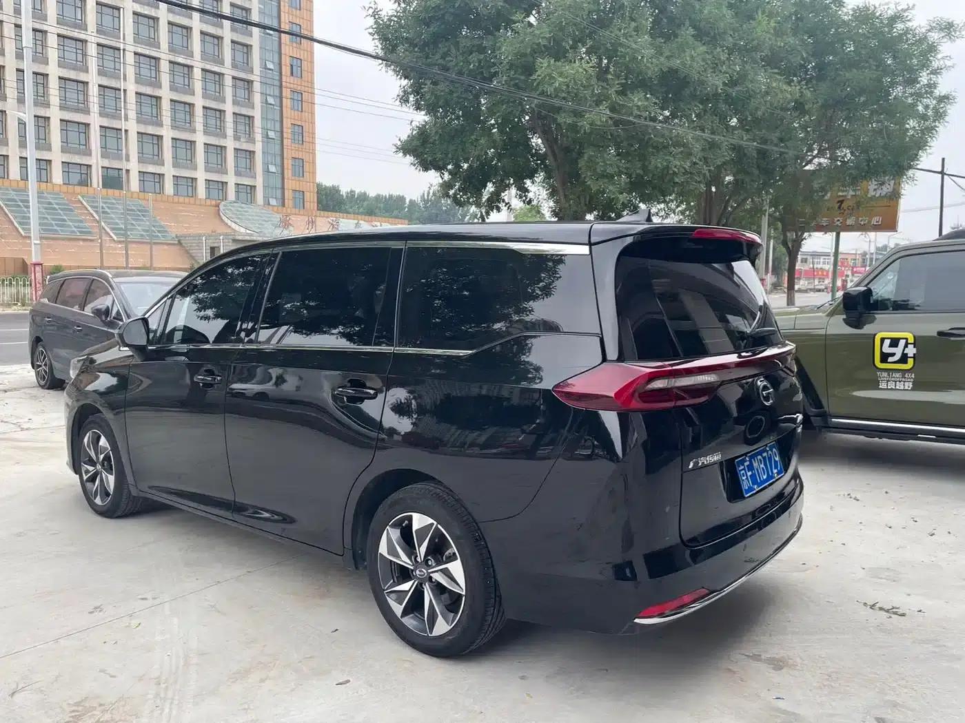 Trumpchi M6 2021 270T DCT Premium Edition (7-seater) — миниатюра 4