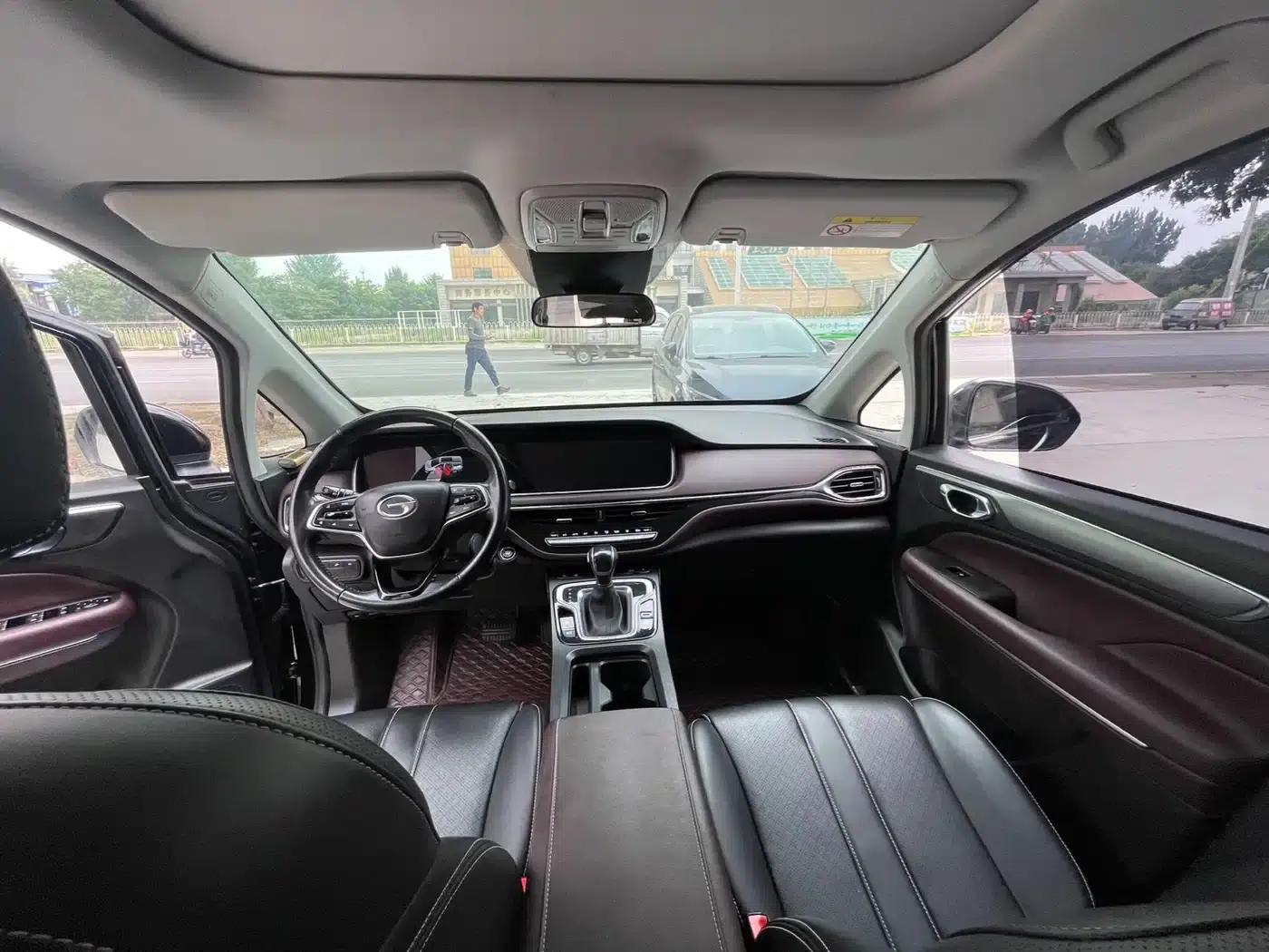 Trumpchi M6 2021 270T DCT Premium Edition (7-seater) — миниатюра 10