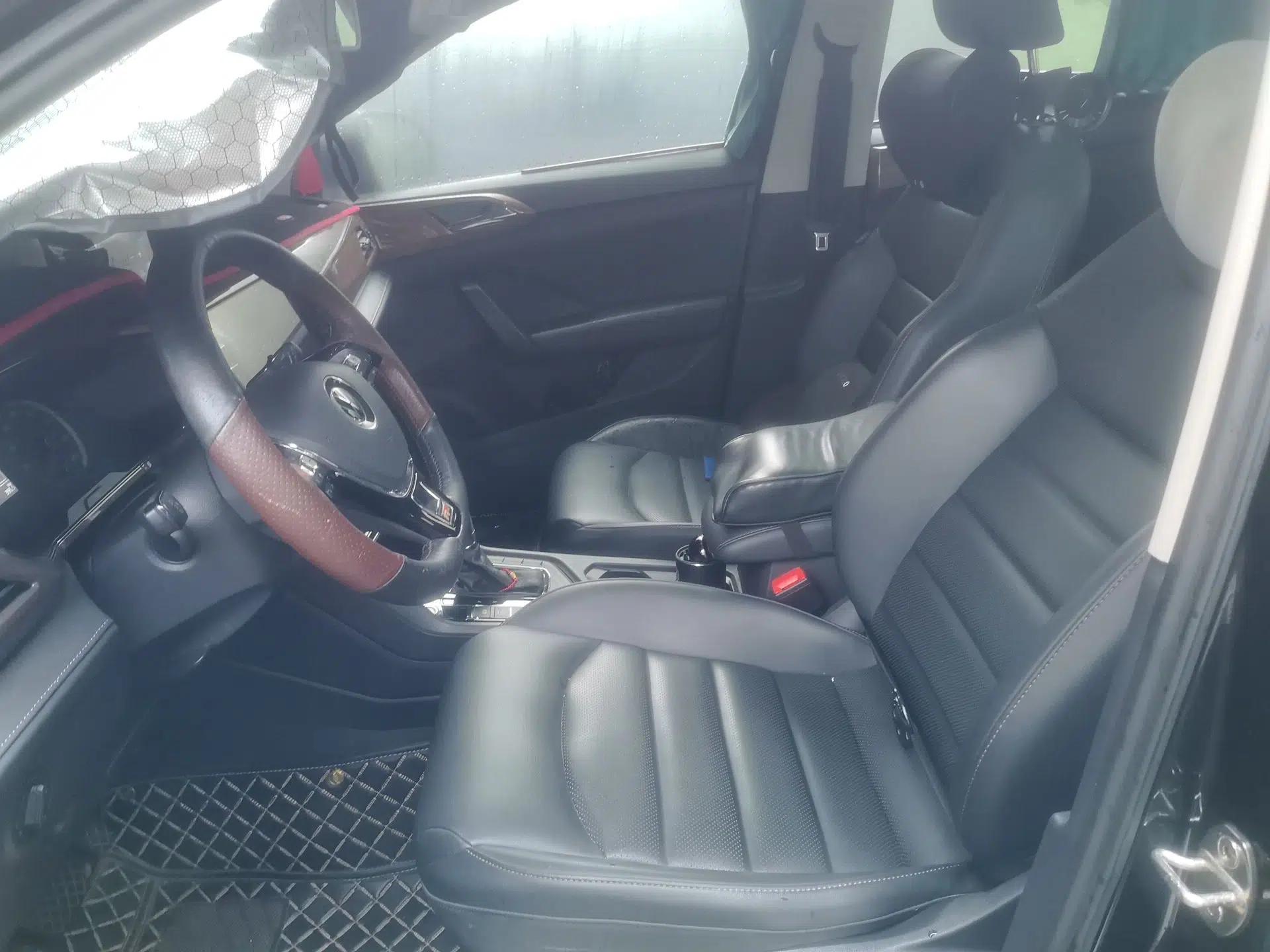Volkswagen Tharu 2021 330TSI All-Wheel Drive Luxury PLUS Version — миниатюра 15