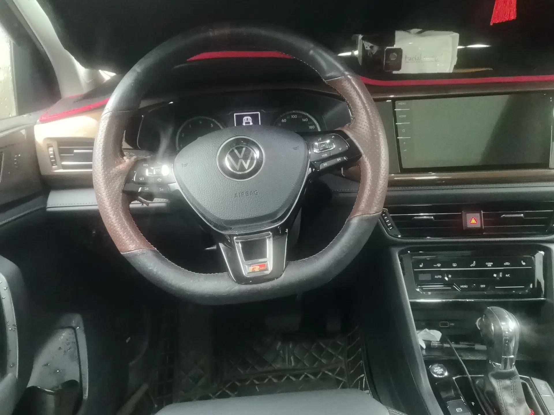 Volkswagen Tharu 2021 330TSI All-Wheel Drive Luxury PLUS Version — миниатюра 10