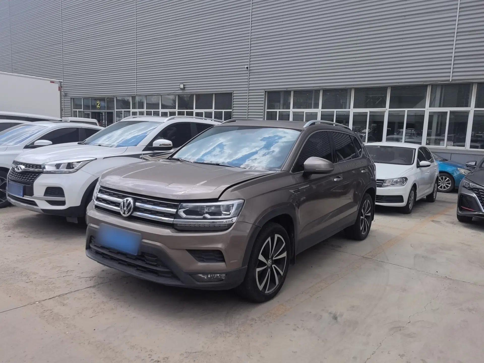 Volkswagen Tharu 2020 280TSI Two-Wheel Drive Luxury Edition China VI Standard — миниатюра 1
