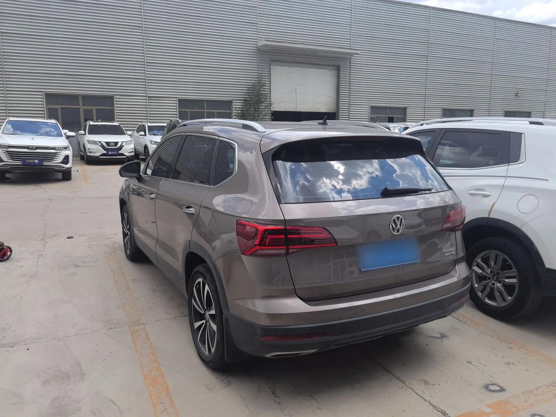Volkswagen Tharu 2020 280TSI Two-Wheel Drive Luxury Edition China VI Standard — миниатюра 6