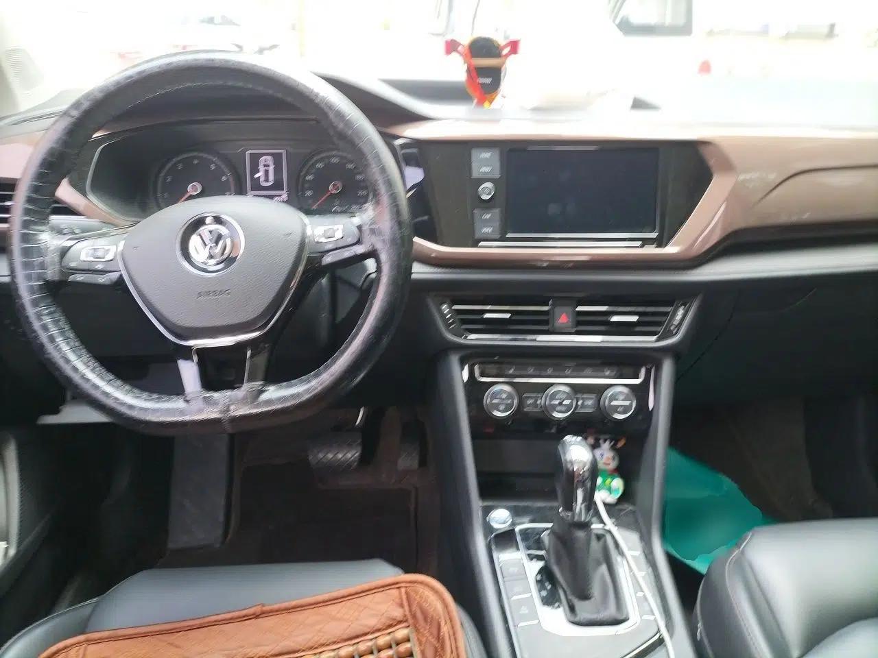 Volkswagen Tharu 2019 330TSI Four-Wheel Drive Luxury Edition China VI Standard — миниатюра 9