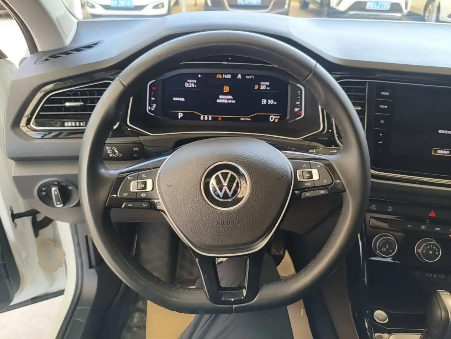 Volkswagen T-ROC 2022 280TSI DSG Two-Wheel Drive Comfort PLUS — миниатюра 13