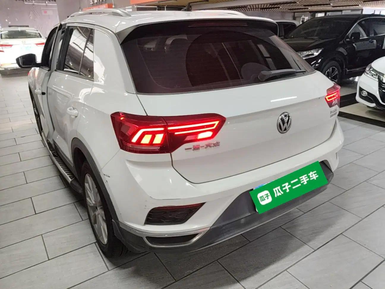 Volkswagen T-ROC 2018 280TSI DSG Two-Wheel-Drive Advanced Version China VI Standard — миниатюра 4